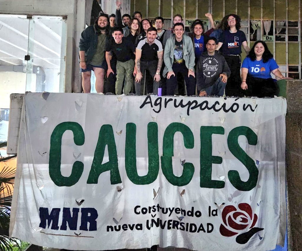 giselmahmud's tweet photo. Felicitaciones a las compañeras y compañeros de @caucesmdp que  vuelven a conducir la @FUMdP en el frente #NuevaReforma.
Por más educación pública y de calidad, por más militancia y una universidad para todas y todos. 
Enorme el @MNR_Nacional 👏👏 https://t.co/sv5qRHsOxV