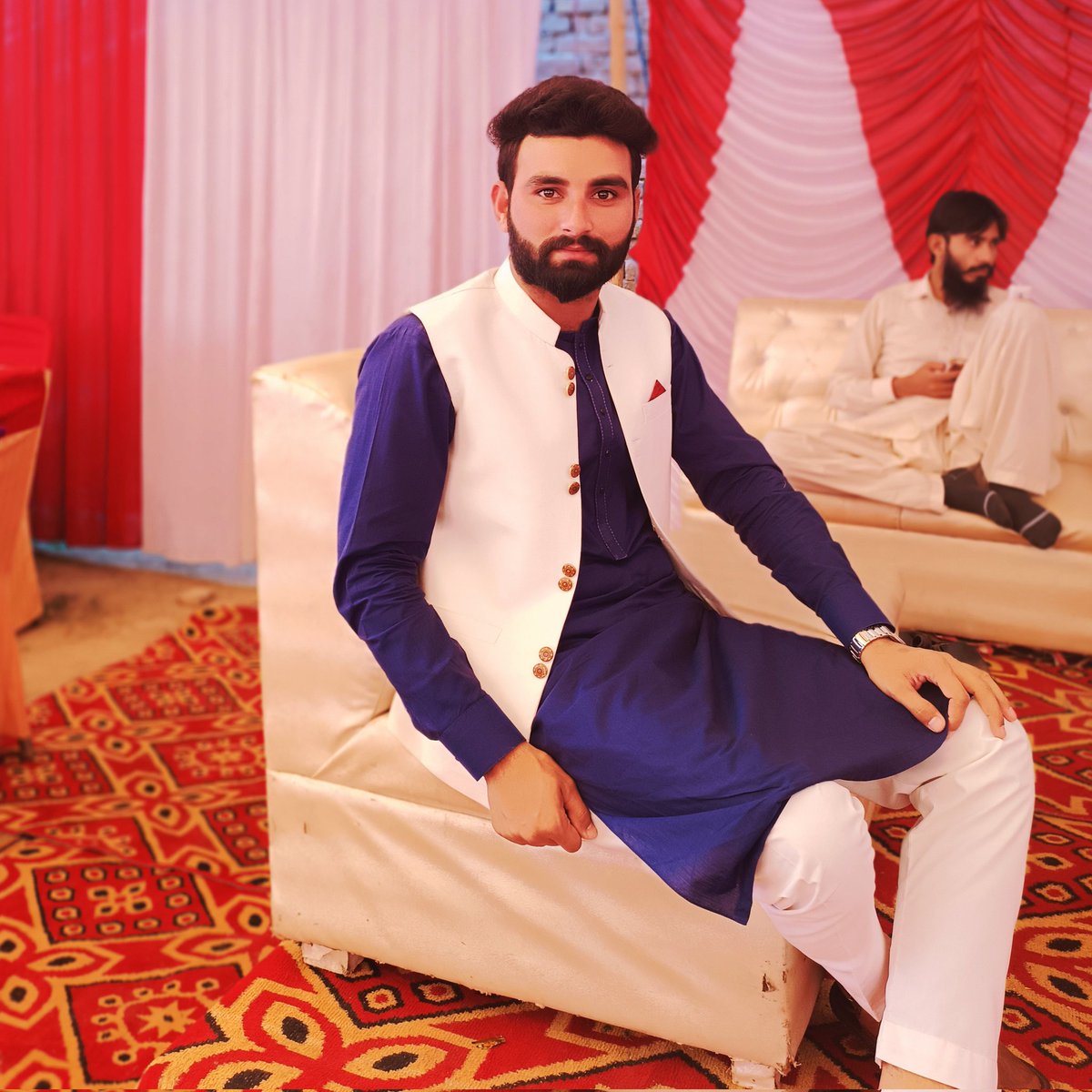 wajid27's tweet photo. #NewProfilePic https://t.co/tzaga9uDsp