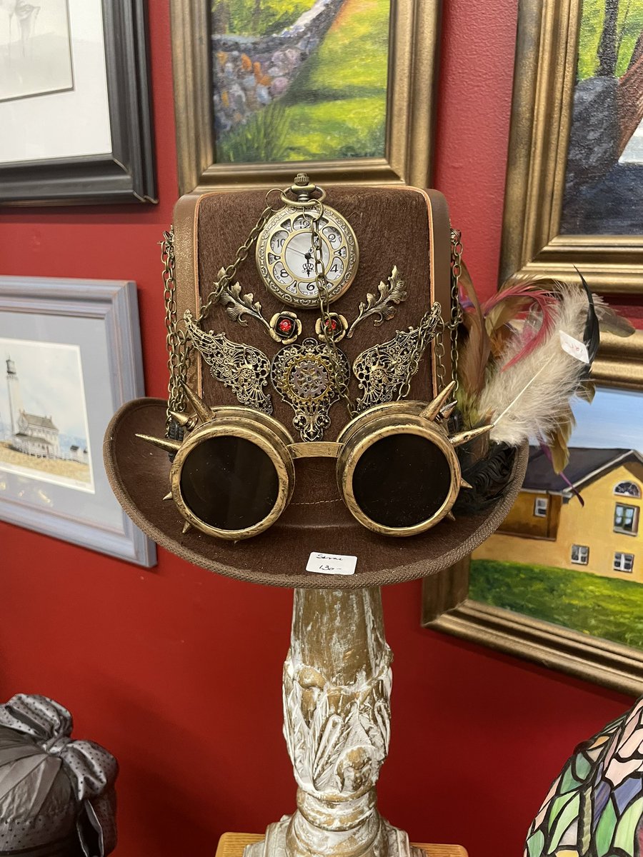 gomdallo's tweet photo. or this hat https://t.co/ViuoaSiah4