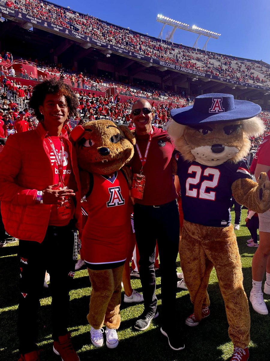 Thank you <a href="/ArizonaFBall/">Arizona Football</a> for an amazing rivalry game experience with fans rushing the field for the win! <a href="/chuckcecil26/">Chuck Cecil</a> is so motivating! Appreciate you <a href="/CoachOmura/">Josh Omura</a>, <a href="/_camlemons/">Cameron Lemons</a>, <a href="/CoachBeyRasool/">Coach Rasool</a> &amp; <a href="/CoachPerrone/">Coach Perrone (My Recruits)</a> for the love! #BearDown 
<a href="/BrandonHuffman/">Brandon Huffman</a>, <a href="/GregBiggins/">Greg Biggins</a>, <a href="/les7spellman/">Les Spellman</a>