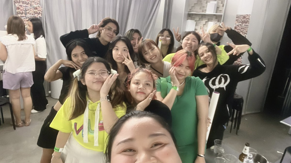 KNT_PS's tweet photo. สนุกมากกกกกก ใครไม่มาคือพลาดมากบอกเลยย😍🫶🏻💚🤍

#beatbomzenparty https://t.co/oVR4XInSFK