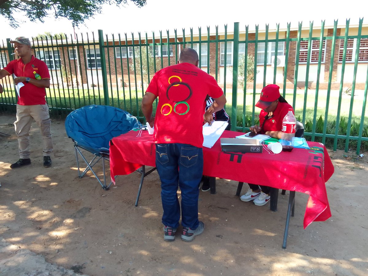 effnorthercape's tweet photo. [Registrations] Earlier today Delport High VD on first day of Ward 6 Byelection Registration in Dikgatlong Municipality.
@RegisterToVoteEFF https://t.co/Yl0hHwtyyo