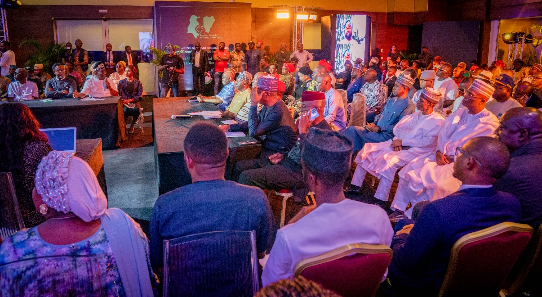 AfiaHopeGregory's tweet image. Creativity and Innovation are synonymous with the Nigerian youths.. an #AtikuOkowa government will open a global door that will push our Nigerian youths to the spotlight.. we will no longer be referred to as lazy youth
#AtikuOkowa2023 is a reality
#AtikuMeetsCreativeIndustry