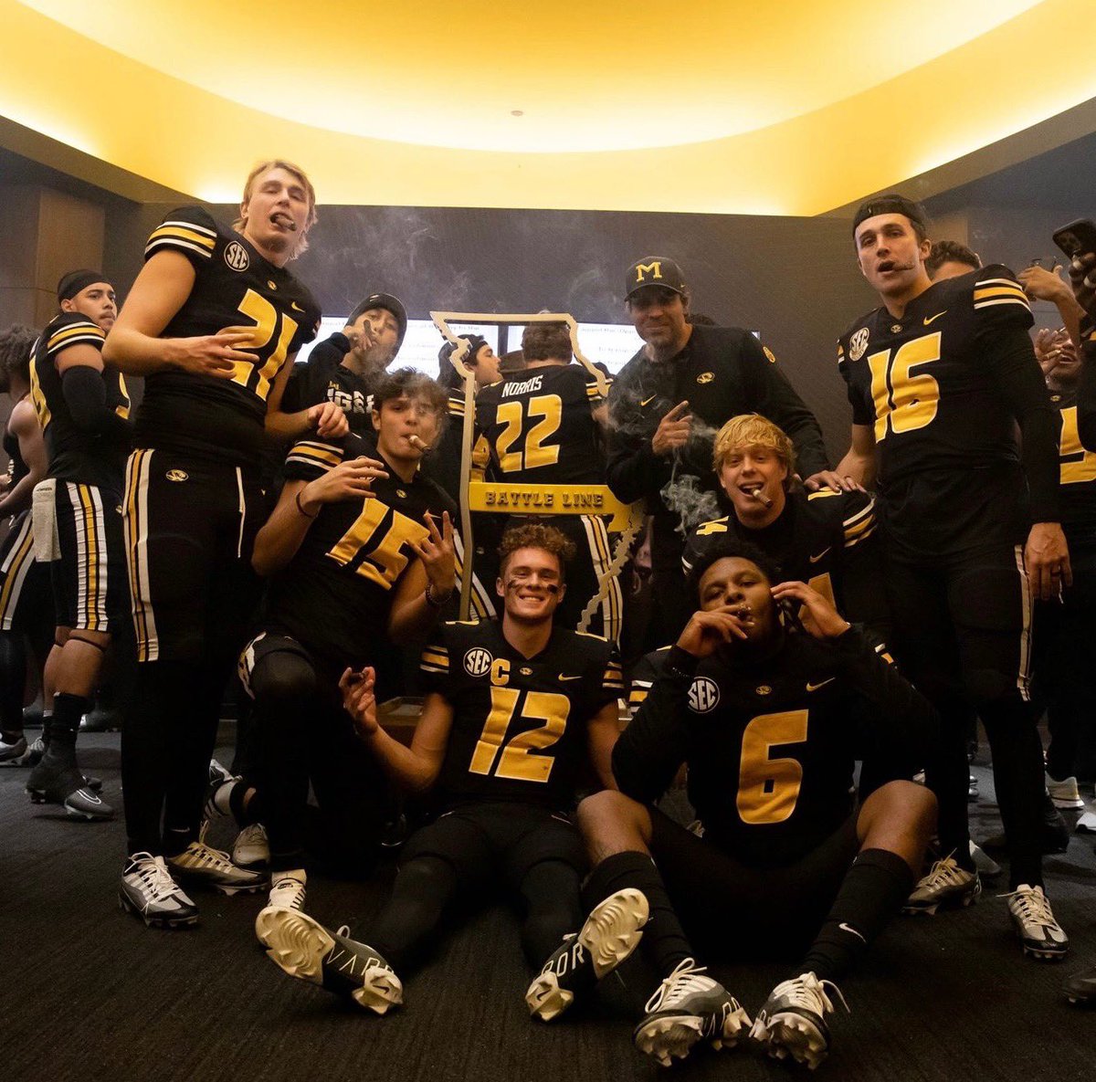 This Is A Special Group🤞🏽Love These Boyz💕We’re NOT DONE Yet!! Let’s Go Bowlin🎳🎳 #MIZ 🐯🏈