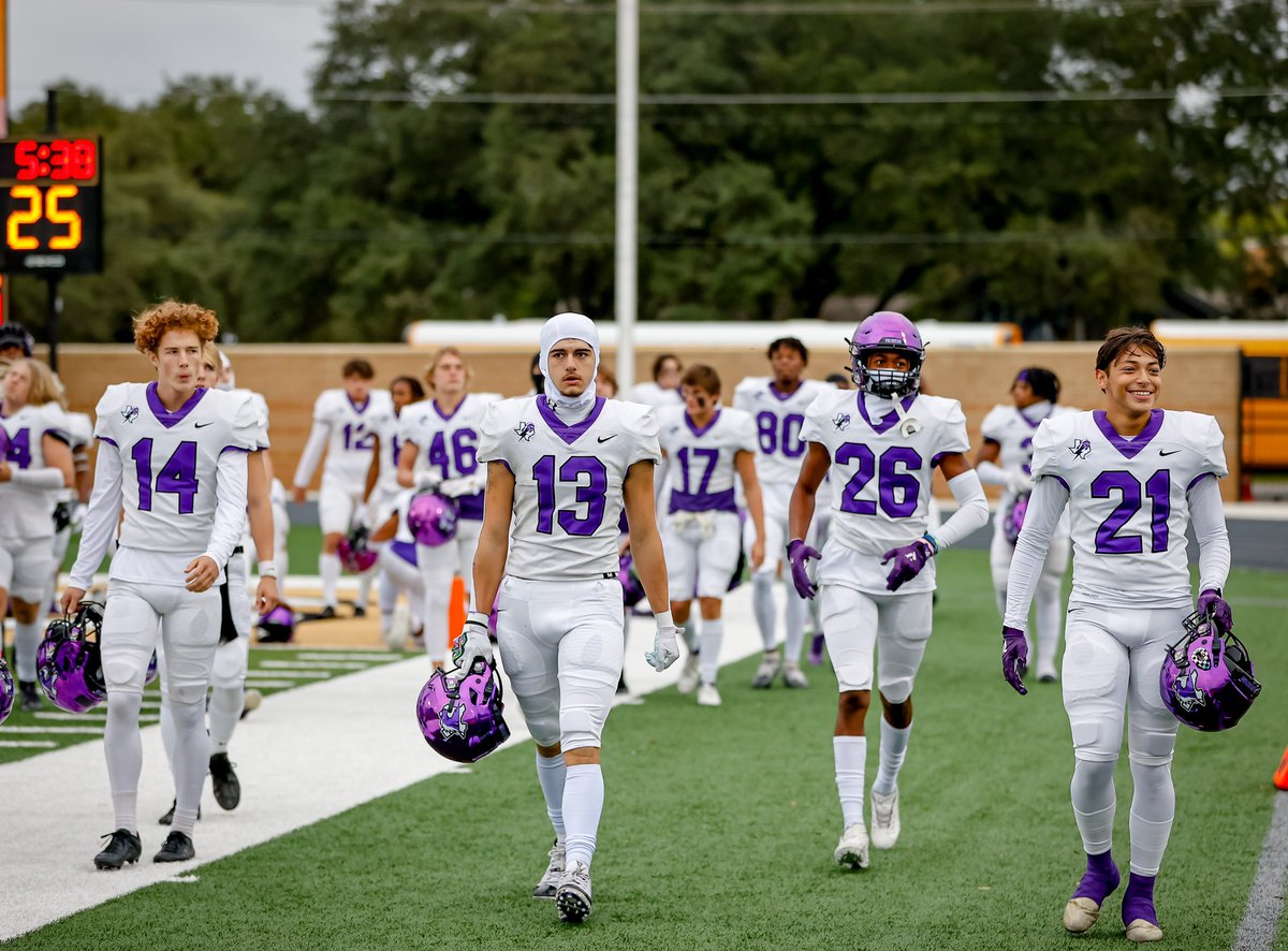 MalcolmAnd26's tweet photo. Thank you to all my teammates and coaches for making these DREAMS POSSIBLE. I am so grateful to have been able to ride with the #dirtyf for these 4 years🫂 @sloan_coach @coachcodutti @Coach_NJones @Coach_DJones #fulshearchargers https://t.co/KE7A0tPaEo