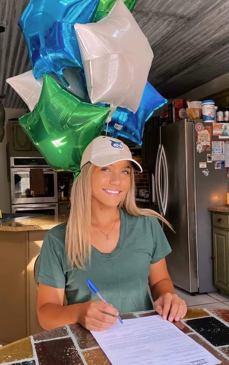 We want to wish a big congratulations to Reina on signing to play at Georgia College!