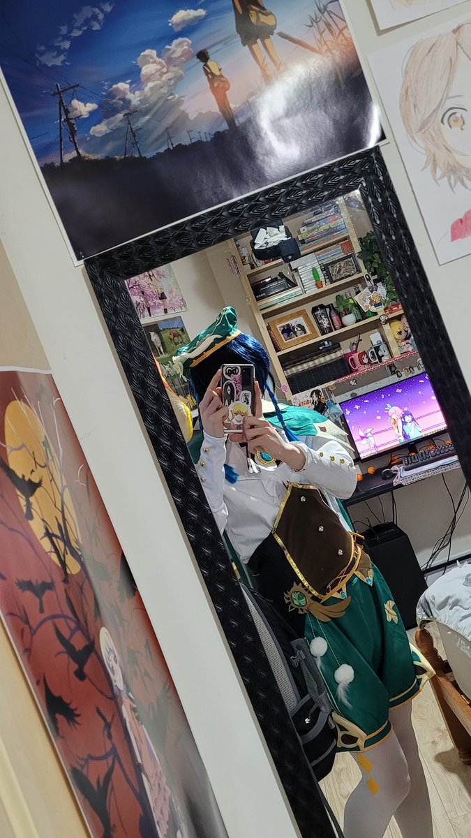 _jpjordon_'s tweet image. is it still halloween? 😅