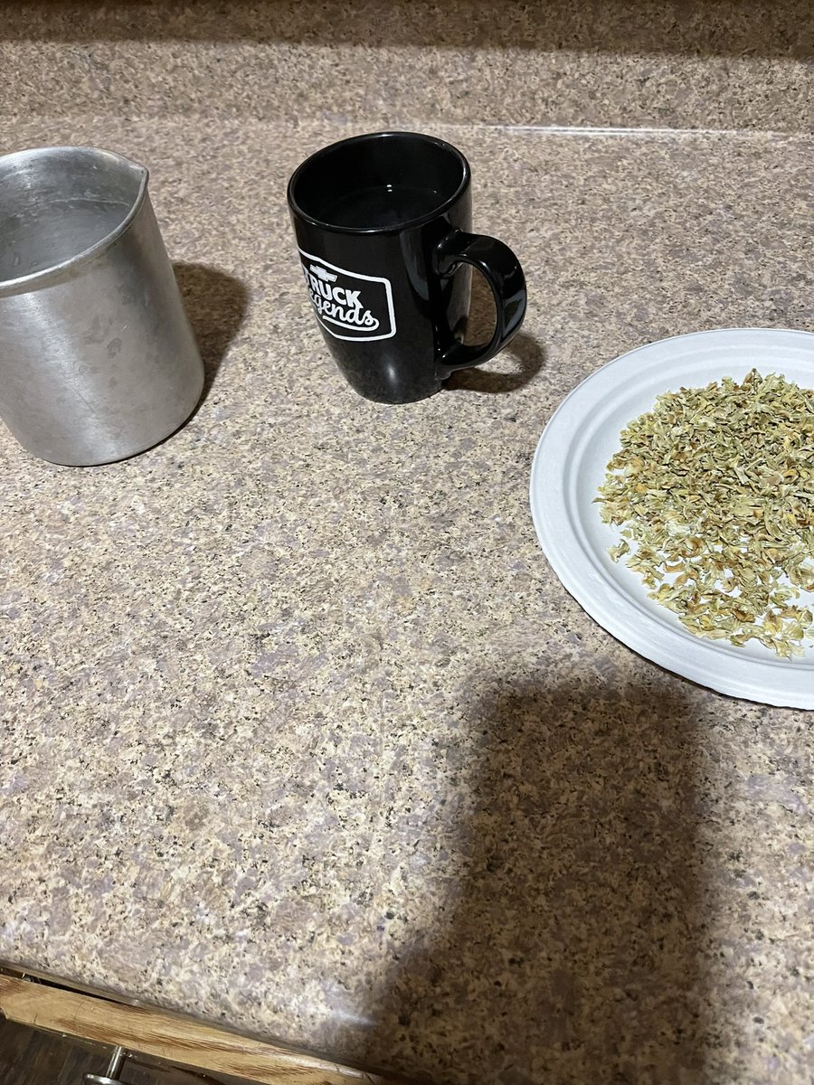 AutismNotEvery1's tweet photo. Good afternoon! David is helping get everything ready for our Friendsgiving get together today! Can anyone guess what the dry stuff is and what it will be used for? #SmileWithLittleD #CookingWithLittleD #Friendsgiving https://t.co/BnLaNtltyG