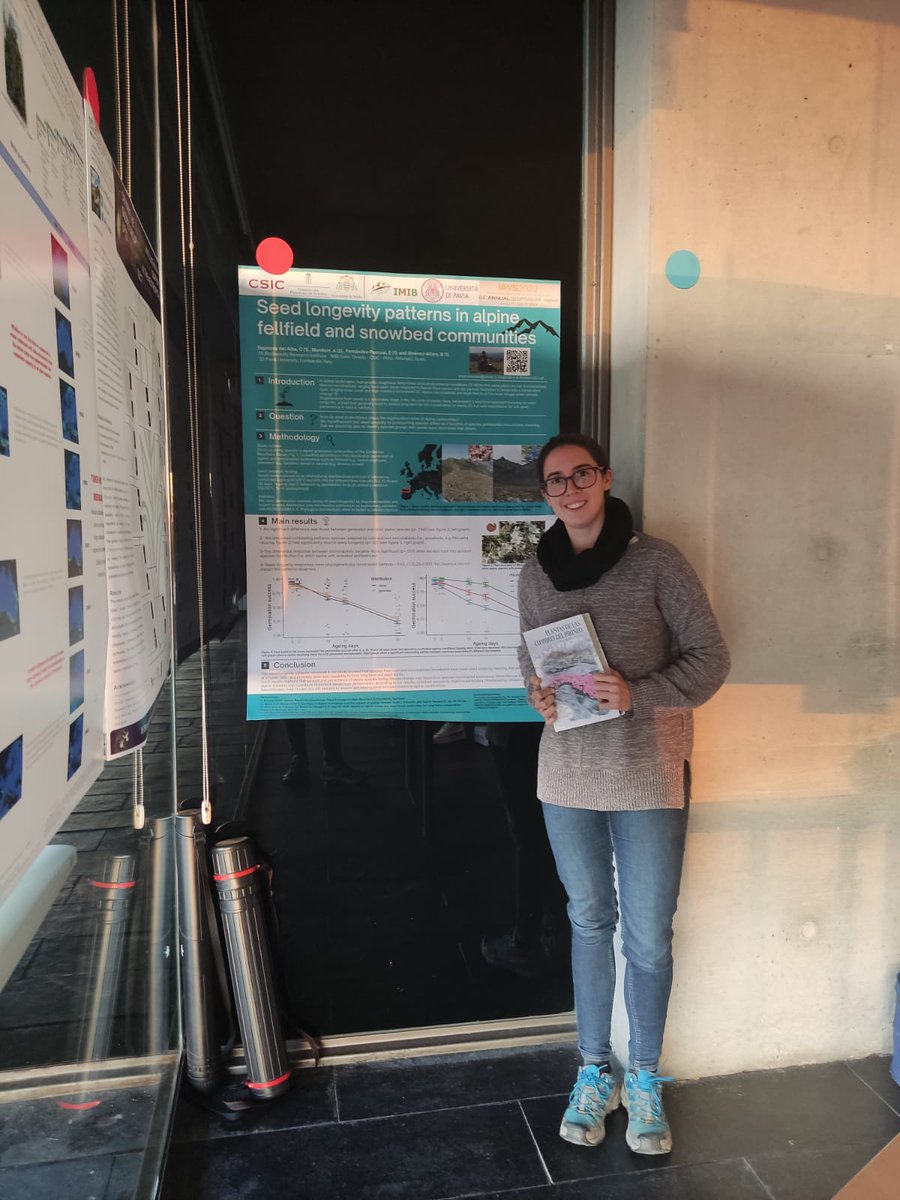 IBB_botanic's tweet photo. 🏆 Queremos dar la enhorabuena a Julia G. de Aledo (@juliagdealedo) y a Clara Espinosa del Alba (@Clara_esdal) por ganar el premio a los mejores pósters en la categoria predoc del #IIISimBot https://t.co/33b27zL3FX
