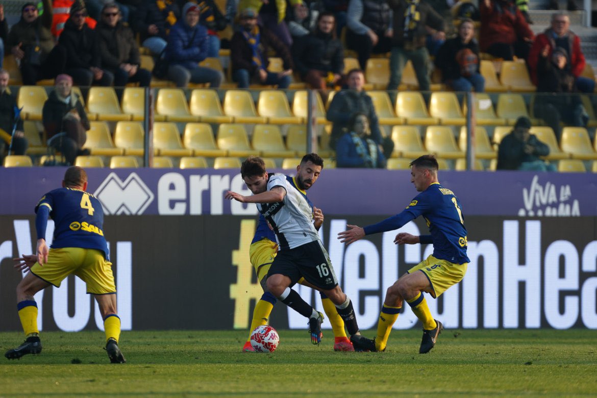 gianluigibuffon's tweet image. Ci abbiamo provato ma non è bastato. Ripartiamo dallo spirito del finale per ritornare subito a sorridere. #ForzaParma

#ParmaModena