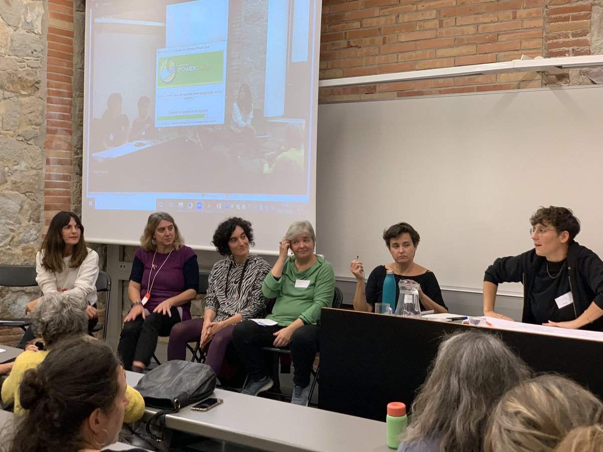 Hoy más de 400 personas en 12 charlas simultáneas en el Fórum #ViaCoop UPF Barcelona. Se han compartido experiencias, buenas prácticas, retos de financiación, normativos y de acceso a suelo de los proyectos. Un éxito sin precedentes de la #vivienda #cooperativa en #cesiondeuso!