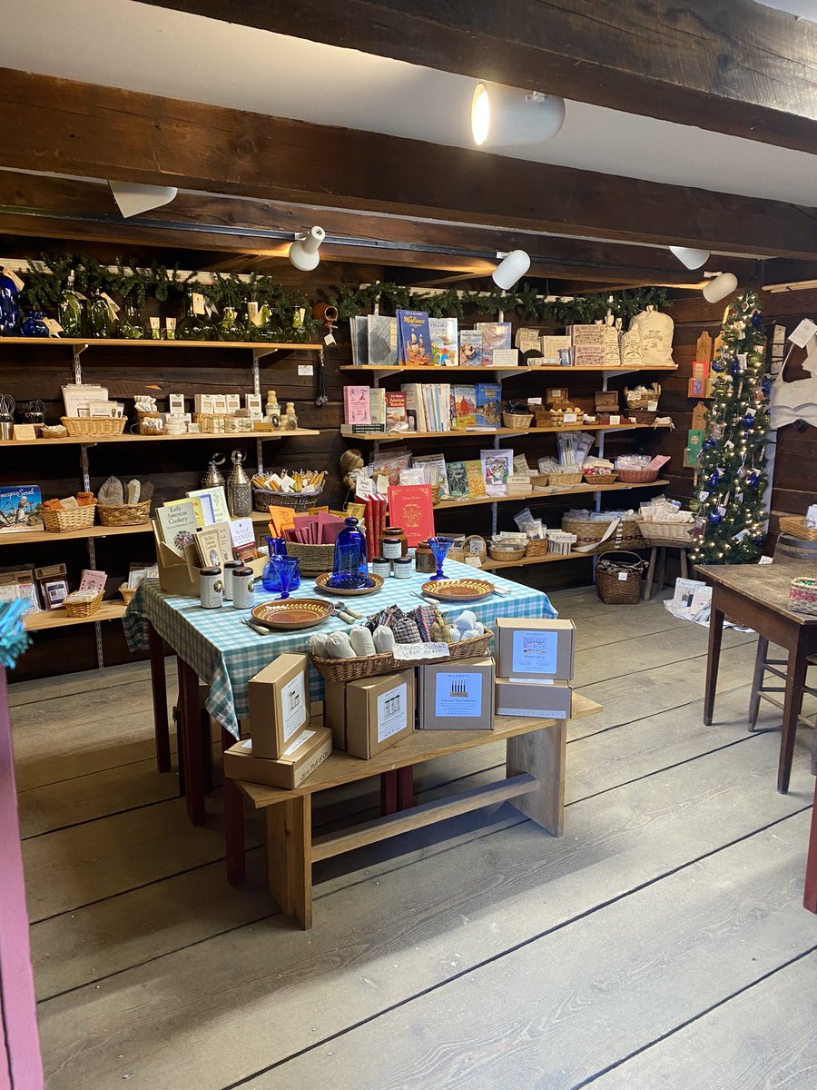 OldFortWestern's tweet photo. Thanks to everyone that came out today to help us celebrate our Victorian Christmas. We had so much fun. If you couldn’t make it but still need to pick up some presents, our gift shop will be open 10AM to 4PM every Saturday through December 18th. https://t.co/bBtRNJI0Hn