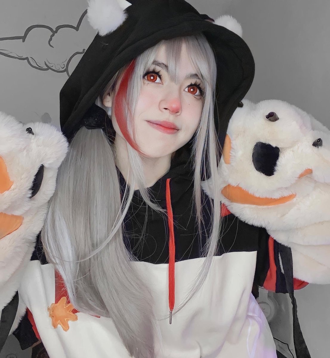 miccostumes's tweet photo. Ship or Skip?  
Pullover hoodie with Paw Glove/Bags 
Hoodie🛒https://t.co/05ZBDj5gdK...
Hat🛒https://t.co/8xmB1Ka9WJ...
Model https://t.co/Qjku7JWb9v
 #genshinimpact #kazuha #kazuhacosplay #animefashion #aesthetic  #xmasgift #blackfriday #cybermonday #cartshare https://t.co/HPmghZne4Y