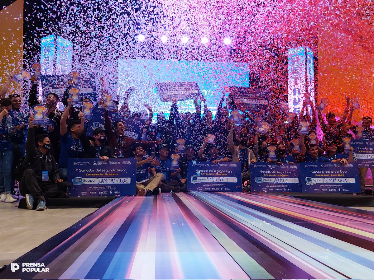 PrensaPopulr's tweet image. Tras 2️⃣ días continuos de arduo trabajo, este sábado #26Noviembre, fueron premiados los ganadores de la sexta edición del evento tecnológico mas grande del país #Hackathon2022 Metaverso👾🎮✊🏻 

🔸️ Es solo una muestra de lo que son capaces de hacer, para transformar #Nicaragua🇳🇮