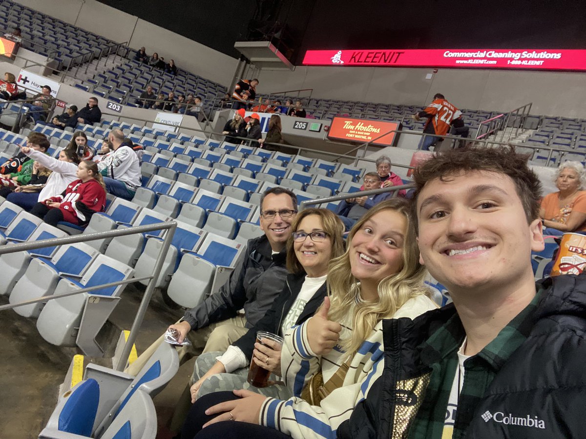 DanielPGraney's tweet photo. #letsgokomets @FWKomets https://t.co/6UkoRPm6Ko