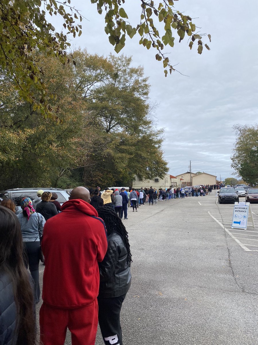 christian_dent6's tweet image. Waited two hours in Henry County today to vote early for @ReverendWarnock with my mom, and it was worth every second. Get out and vote early Georgia!