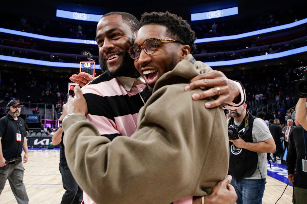 🏀MAÇ GÜNÜ 22/82
🆚Cleveland Cavaliers
📍Little Caesars Arena
🕑02.00
📺@BallySportsDET 
📲 <a href="/tr_cavs/">Cleveland Cavaliers Türkiye 🇹🇷</a> / <a href="/turkiyecavs_/">Cavs Türkiye</a>  / <a href="/CavaliersTUR/">Cleveland Cavaliers Turkey</a> 

Sahamızdaki 4 maçlık serinin ilkinde konuğumuz Cleveland Cavaliers