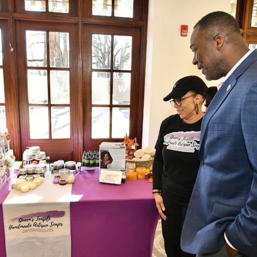 HoCoGovExec's tweet photo. This Small Business Saturday, it was my pleasure to visit @the3rdinc's Holiday Marketplace in Columbia. I am so proud of the over 40 small local women-owned business ventures that had a variety of holiday and personal care items. https://t.co/kviba3TgTE