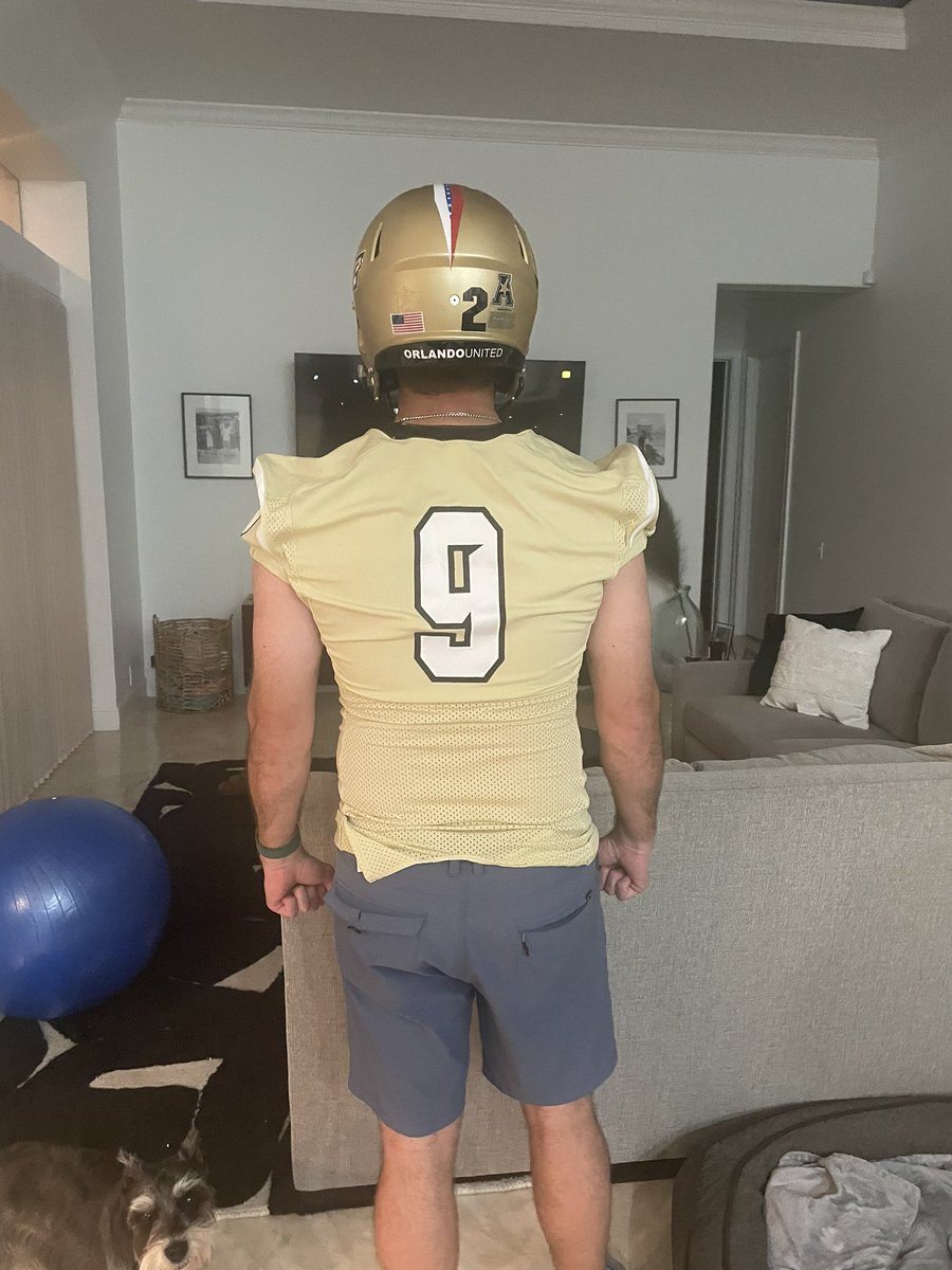 drewbutera's tweet photo. Big game = Big Gear….let’s go @UCF_Football https://t.co/djBvrOY0Rx