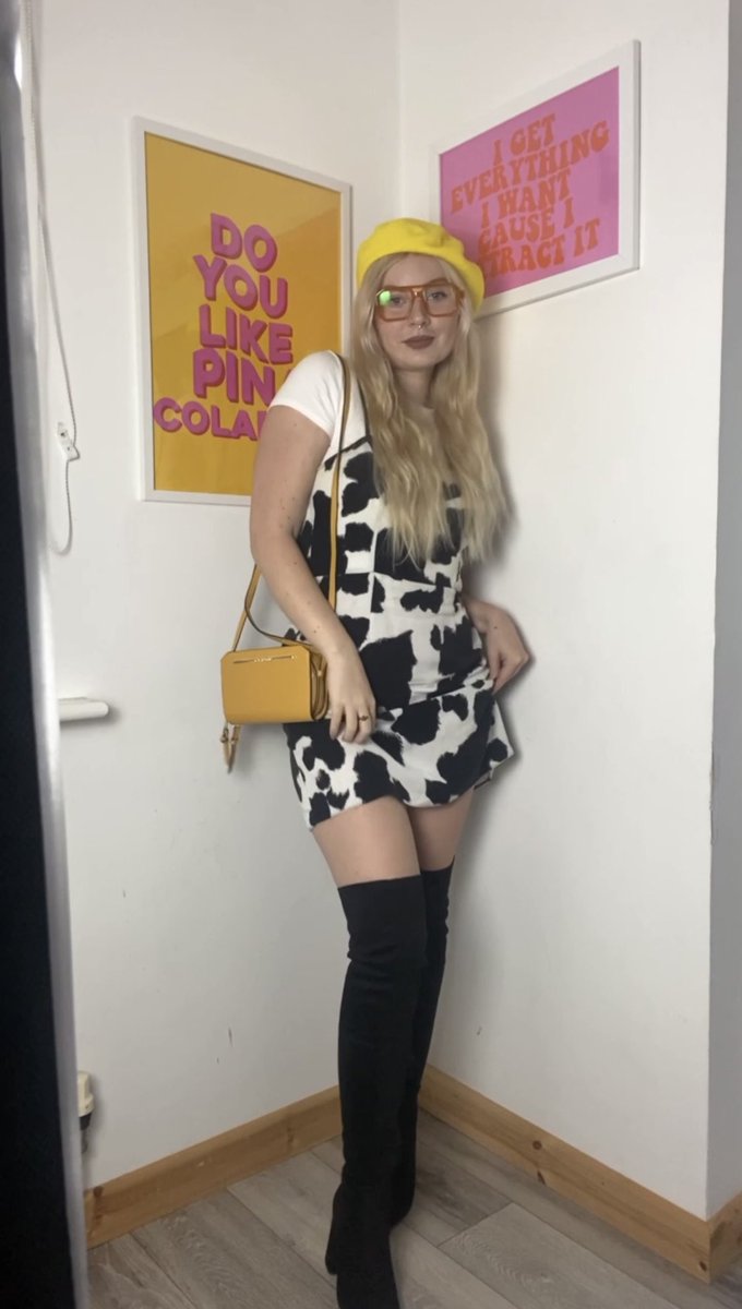 Scoynex's tweet photo. 1 or 2? 💓🖤 https://t.co/wt0B0J4Q14