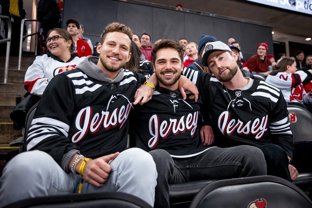 NJDevils's tweet photo. A little @BachelorABC party at The Rock. https://t.co/j5D9okivTW