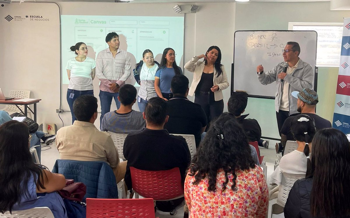 lacamaradequito's tweet photo. #CCQEventos

Hoy desarrollamos la segunda jornada del #StartupWeekend2022

Nuestros emprendedores trabajaron junto a mentores nacionales e internacionales, quienes compartieron su experiencia en el desarrollo exitoso de negocios. https://t.co/C2JptUKN6A