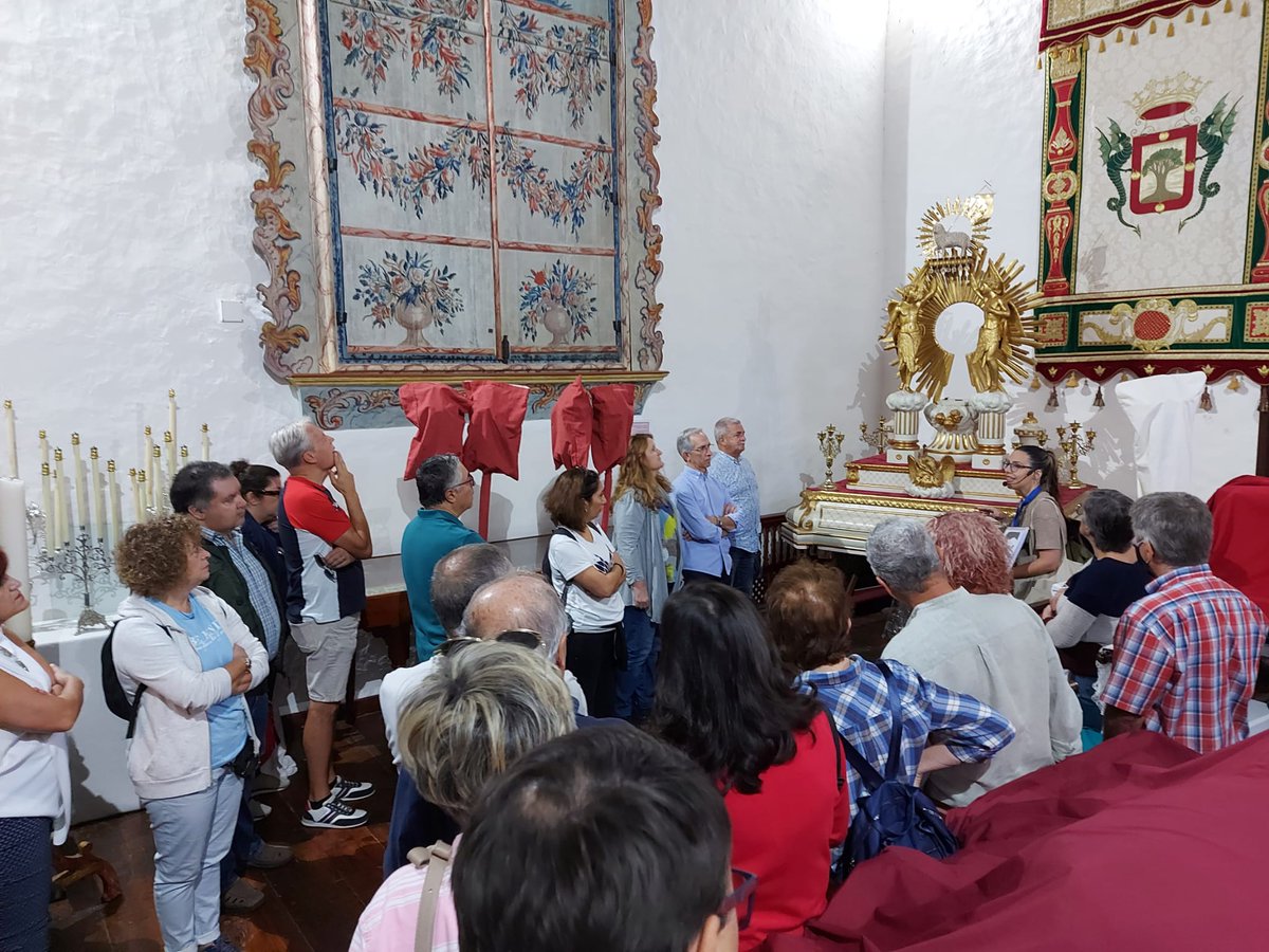 mustecon's tweet photo. Esta mañana hemos podido disfrutar de la #ruta dedicada a los vínculos existentes entre #LaPalma y la Villa de #LaOrotava. Un recorrido cargado de #Historia, #arte y vivencias. 

Seguimos trabajando.
Gracias por formar parte de nuestra historia. https://t.co/Kohvgge9i2