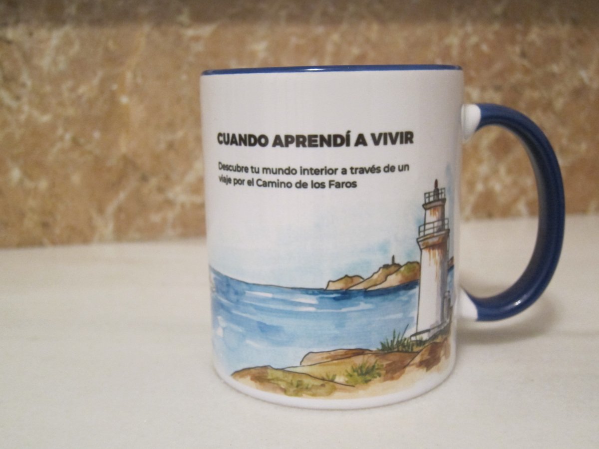FarosLos's tweet photo. Y siguiendo con los regalos, os diremos que por fin tenemos la taza oficial del libro "Cuando aprendí a vivir" @Cuando_Aprendi de Pedro Martínez Ruiz. Muchísimas gracias. https://t.co/Q09jy7U11M