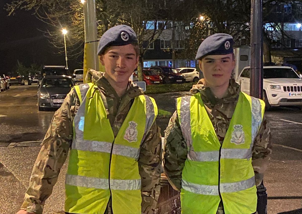 This evening <a href="/1391Sqn/">1391 Romsey Sqn</a> provided support to the Winter <a href="/RomseyCarnival/">Romsey  Carnival</a> and Lantern Parade.  Always pleased to support our local community.