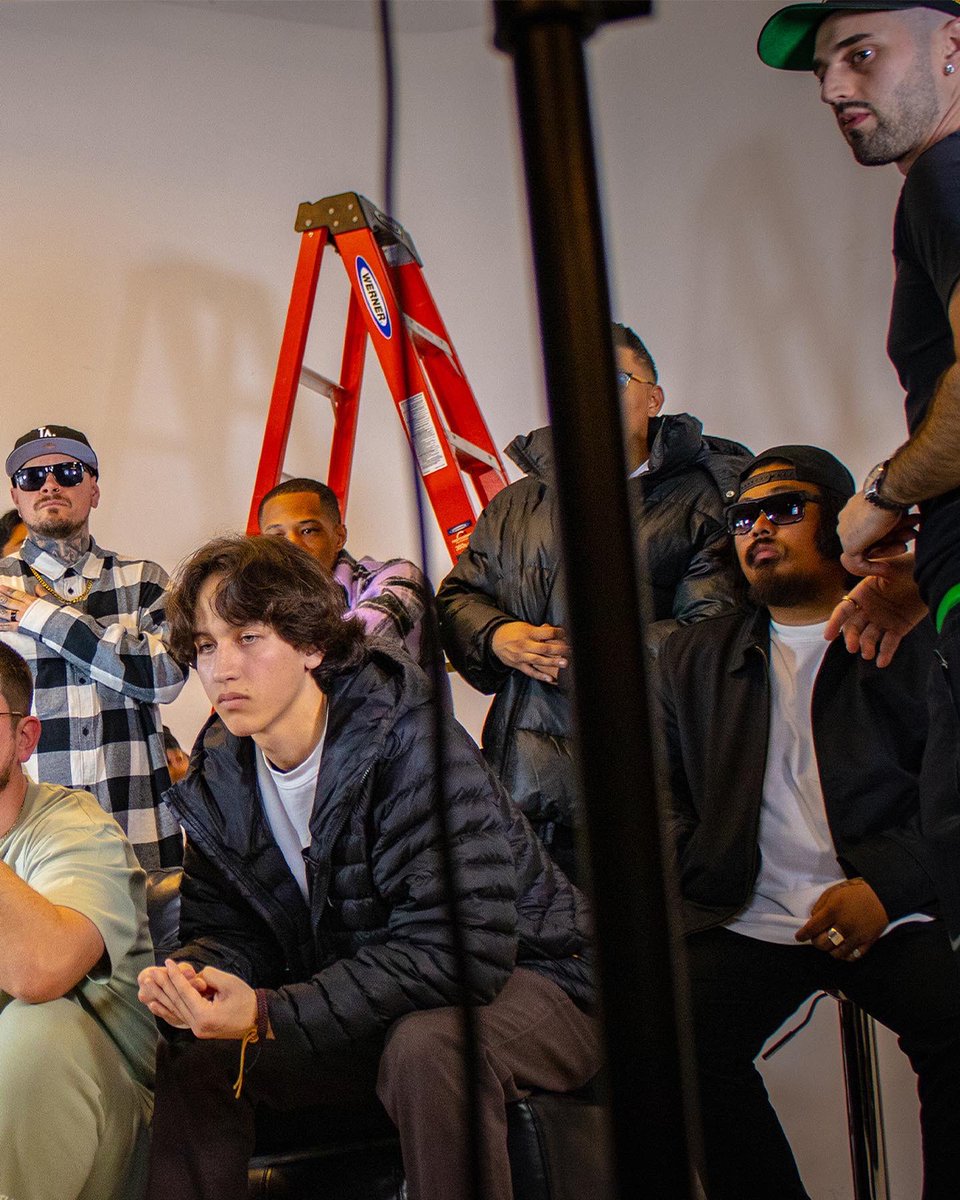 INSIDE THE HUDDLE 👽🏈😤
📸: William Carlos Photography

📍Los Angeles, CA
🗓 Nov. 5th, 2022

Issue 7: “Scenes Collide: Part Two” Media Day 🏆