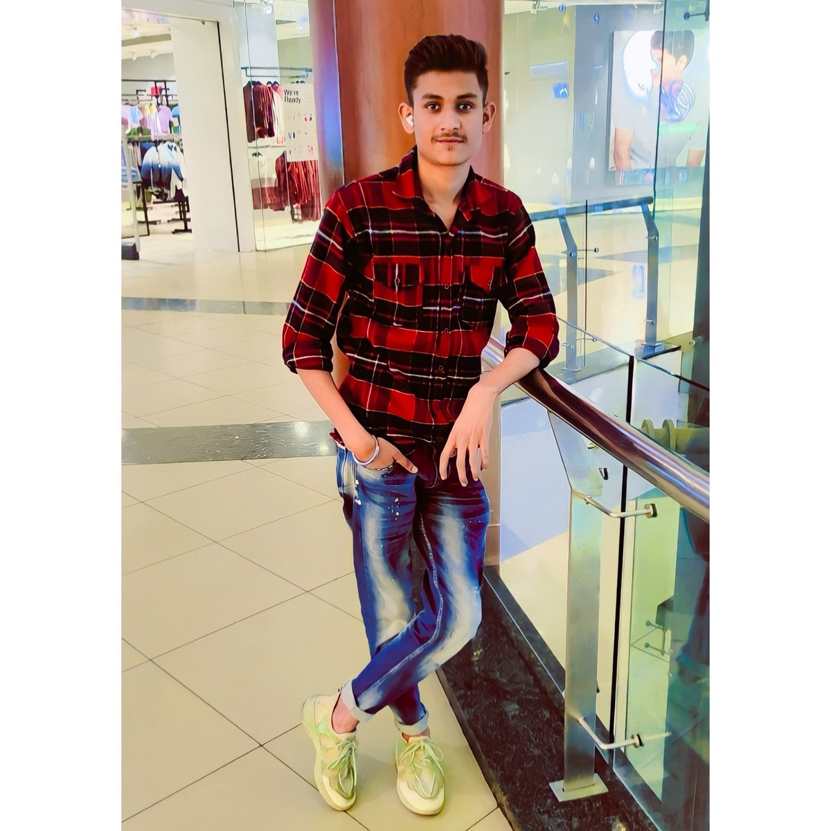 Ayushpathak0786's tweet photo. #NewProfilePic https://t.co/JV1iVb0yOX