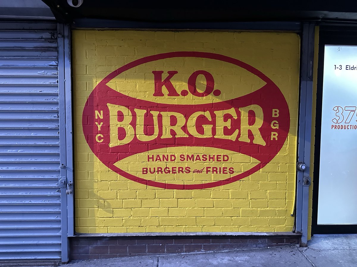 Astro Murals tweet media