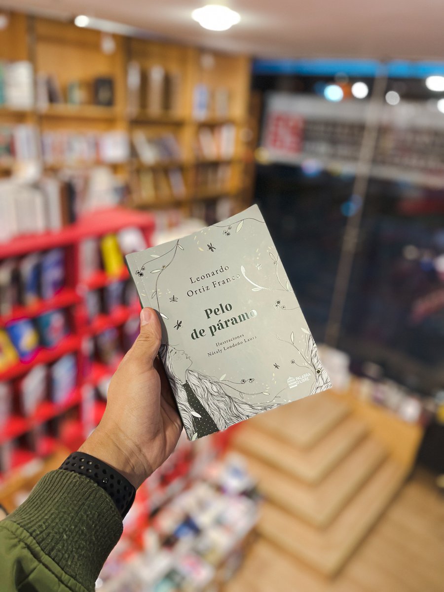 PalabraLibreUS's tweet photo. Algunos momento que nos dejó el cierre del club de lectura de Pelo de páramo, en el que dialogamos con su autor. 💙
📍@fcecolombia
@leo_independ
🗓Consulta la programación en:
https://t.co/8Si4P3qWdp
#NoviembreIndependiente
#LeoIndependiente
#ColombiaLee
#YoLeoIndependiente https://t.co/5APjLImaes