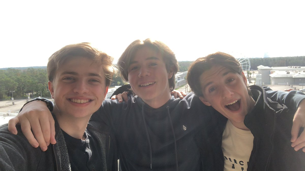 BerryCoYT's tweet photo. FIRST EVER POST!!! I met these two fools https://t.co/AVpKZ66s2D