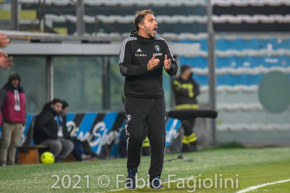 TuttoPisa's tweet photo. "Abbiamo fatto benissimo, forse potevamo fare qualcosa in più. Purtoppo sul gol preso c'è stata una indecisione, ma può capitare. Abbiamo tenuto bene e abbiamo sfiorato il quarto gol. #arenagaribaldi #Calcio #dangelo #lucarelli #pisa #pisa1909 https://t.co/yGSUpOKO8u https://t.co/cMQHuDENBE