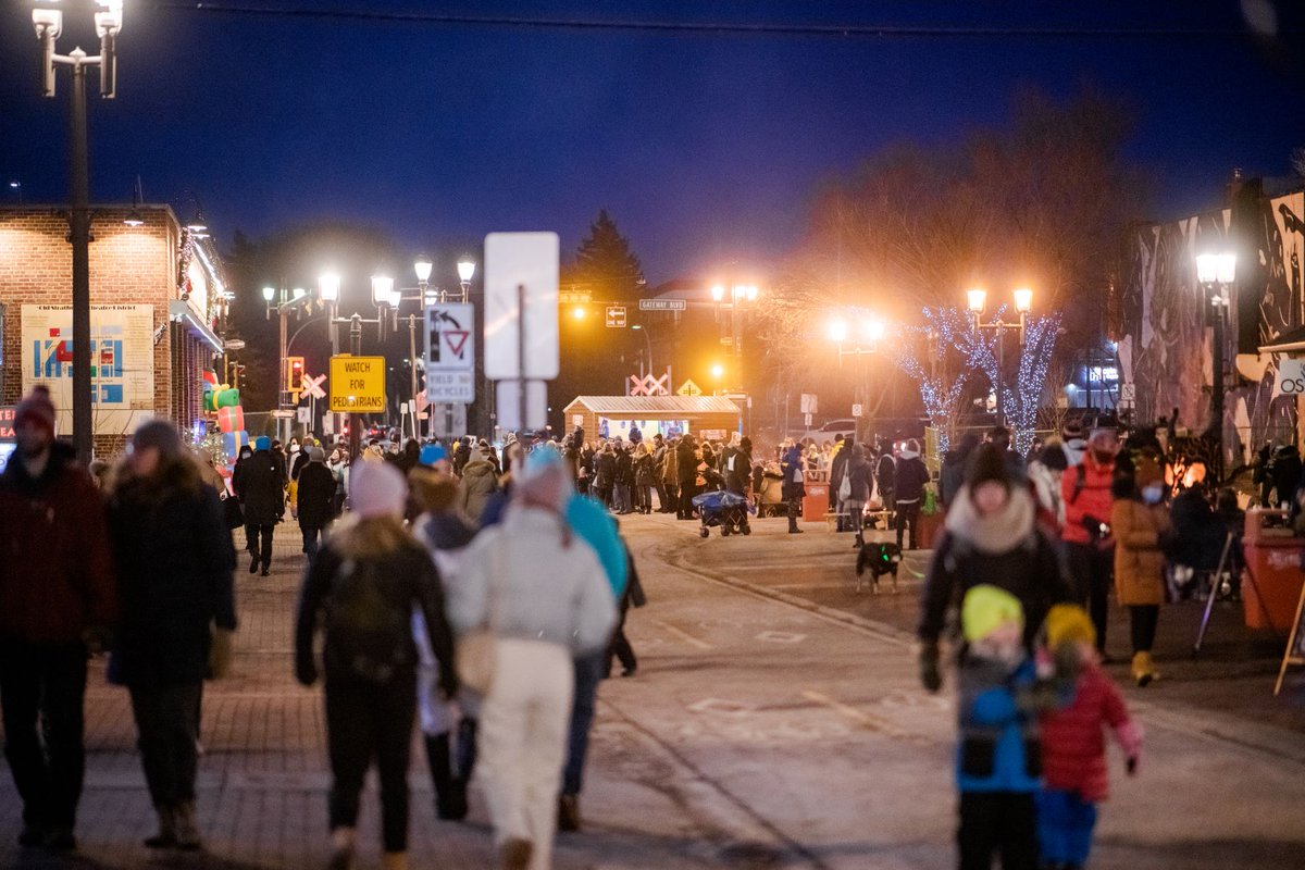 oldstrathcona's tweet photo. Oh! And we almost forget to mention that 83 Avenue will be closed to vehicle traffic today. π Walking and people-wheeling only, during the farmers' market today and our #WinterWhyteLightUp tonight. https://t.co/c46a5S8dYK