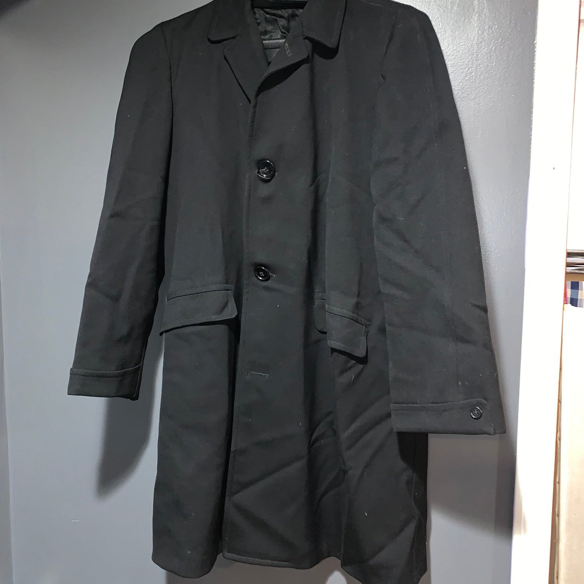 handmeupresale's tweet image. Excited to share this item from my #etsy shop: Vintage GOLDBERG'S Chicago Black Coat Jacket Dress Trench Men's Medium #retrojacket #vintage #vintagejacket #vintagecoat #goldbergschicago #handmeupresale etsy.me/3VsDTST