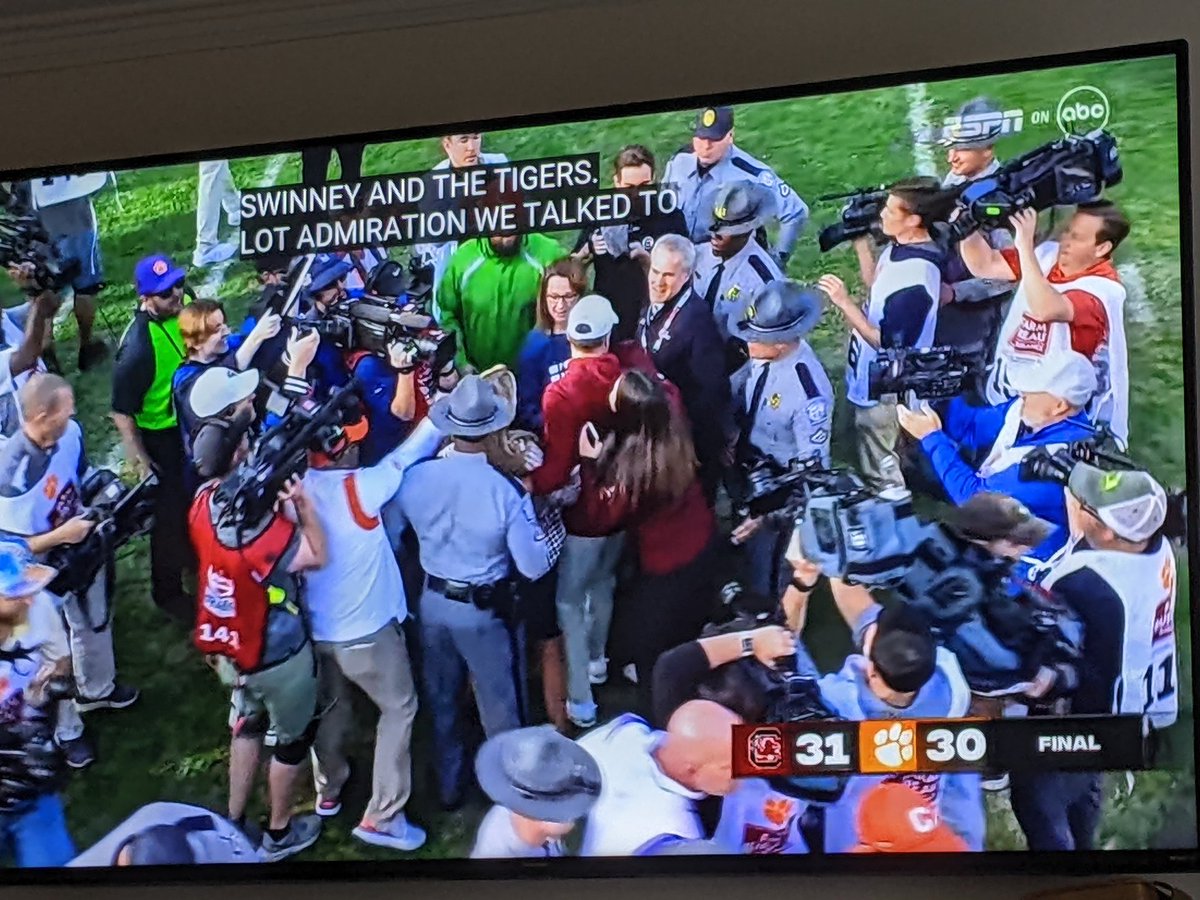 Greg Milton and 42 others tweet media