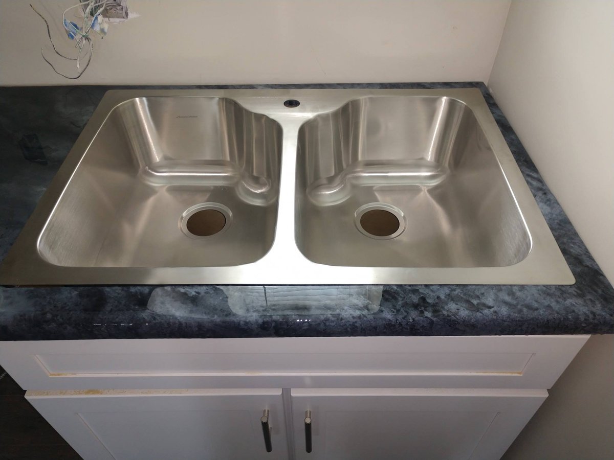 andreab338's tweet photo. EPOXY &amp; #CONCRETE EXPERT
Over 37 Yrs Exp. Owner on Jobsite
Call For #Free Estimate 804-293-5535

 #Richmond #VA #CHESTERFIELD #restaurant #Bar #Spa #Hotel #homeimprovement #RVA #epoxycountertops #epoxyflooring 
 
FB: Concrete Restoration &amp; Epoxy Coatings
https://t.co/oIf39lH6Ur https://t.co/FJdeUQy2Bu