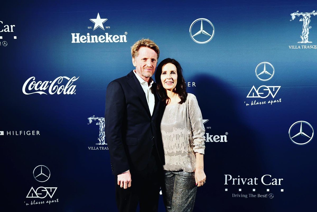 PCvanOranje's tweet photo. Mooie avond en opbrengst tijdens Laureus Christy dinner #sneakersfor Good @LaureusNL @LaureusSport dank alle alle vrienden en partners. Opbrengst gaat oa naar #digibende @AJBnederland en @WarChildHolland #team-up https://t.co/ga7TqH8Jxw