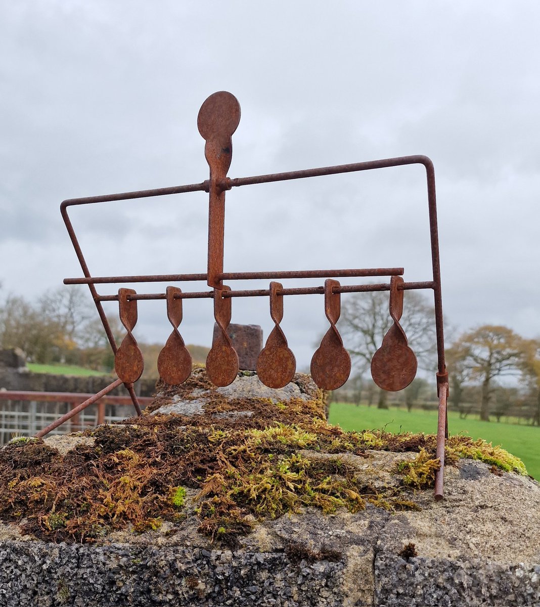 QuietWalks's tweet image. Lovely walk with clients from as far afield as West Sussex today. We walked from Llandovery to Myddfai and back and spotted this interesting thing on a farmyard wall.  Can anyone shed any light on it? Maybe just decorative... #agriculturalobjects
#farmyardfinds
#mysteryobjects