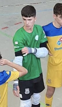 sanchez_ullen's tweet photo. +1 … no fue el mejor partido de nuestro #JuvPref @ADAlcorconFS pero trabajo y sacrificio no faltaron. Vamos equipo, seguimos creciendo!! #123Alcorcón 💛#somosequipo 💪 #VamosRober #Rober99 https://t.co/vVE8Vez7VX