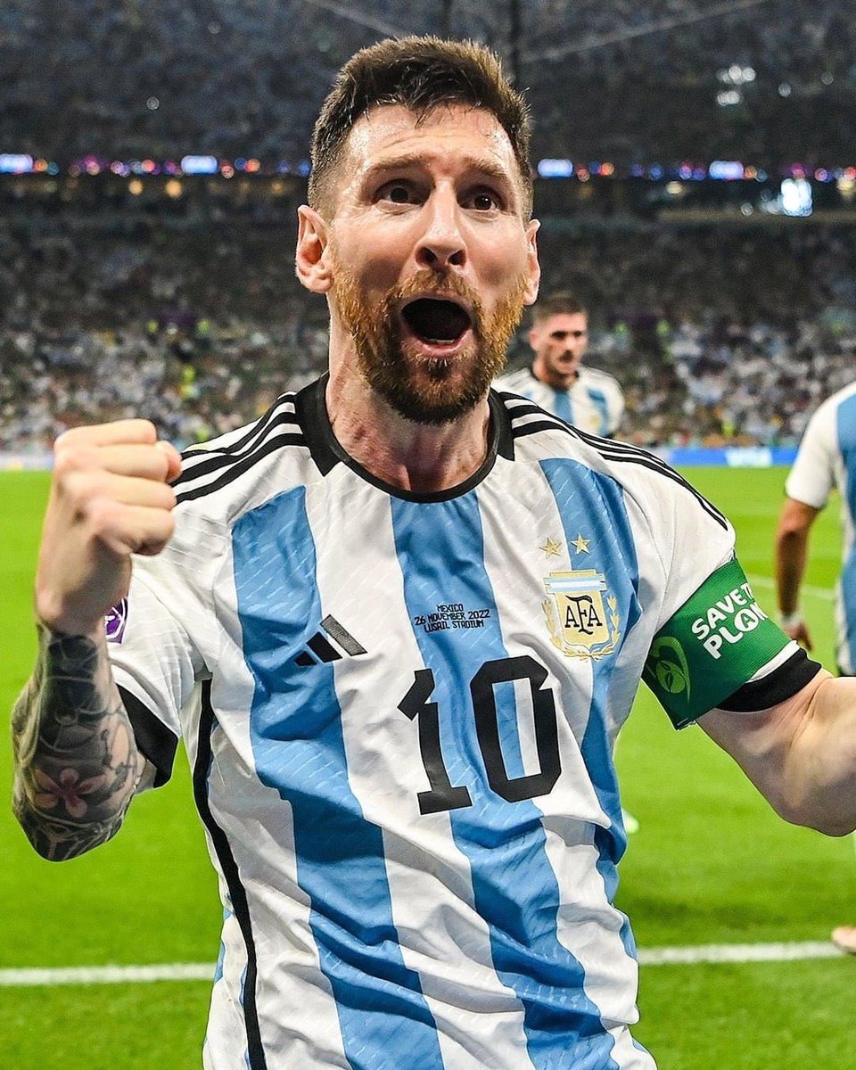 OBaqqal's tweet photo. He is just everywhere 🇦🇷 #heiseverywhere https://t.co/DhMGIeUeue