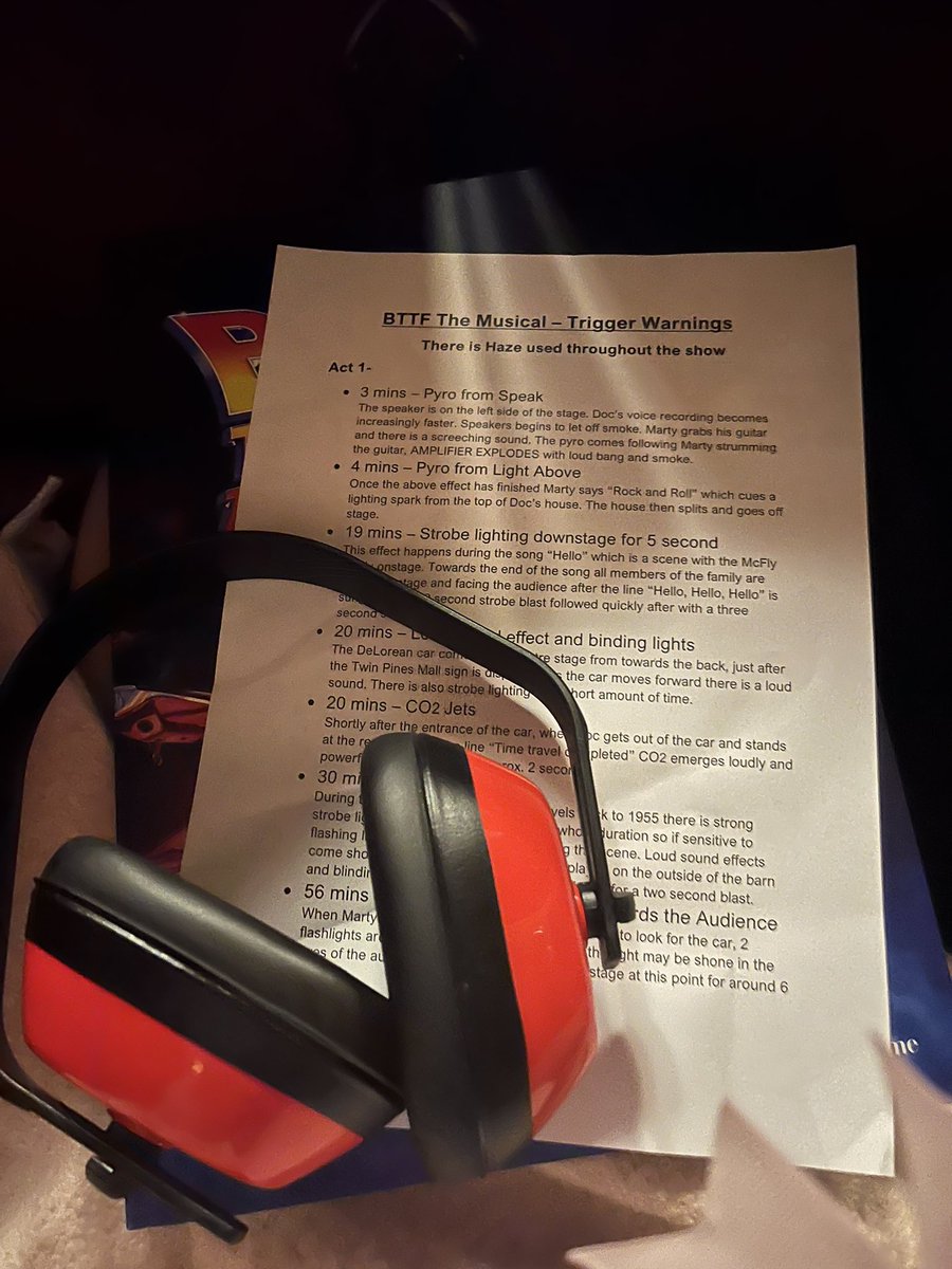 mugicara's tweet photo. at Back To The Future in London tonight and I’m seriously impressed with the accessibility, I have autism and struggle with loud noises and the staff couldn’t be more accommodating! thank you @BTTFmusical for making my visit so much more comfortable 💕 https://t.co/OC0bg2QEMr