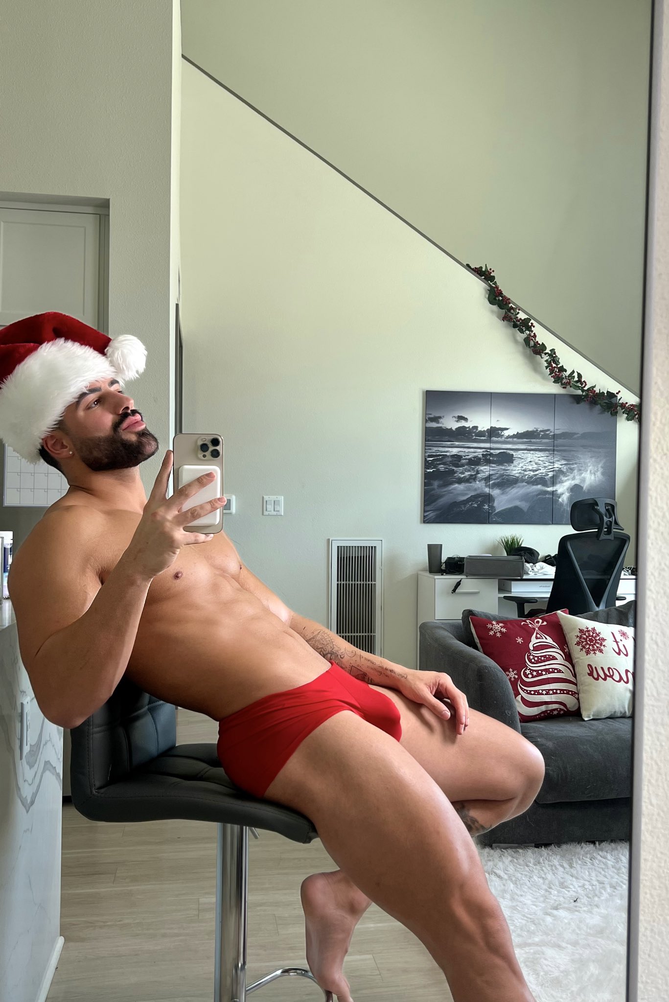 Nicolli's overflowing sack