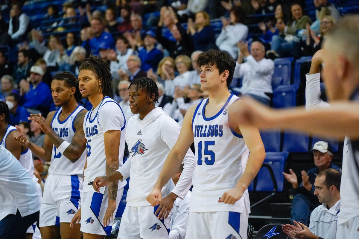UNCAvlMBB's tweet photo. That victory mood! 😁 https://t.co/woSVAYBtYW