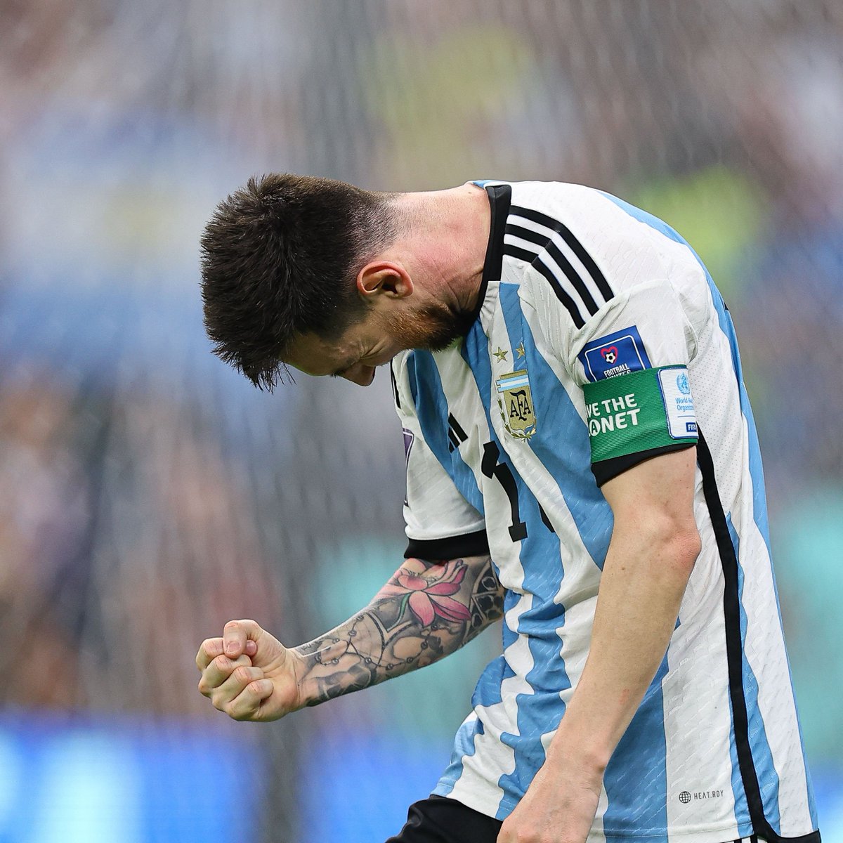 Y no tengo pensado hundirme acá tirado.