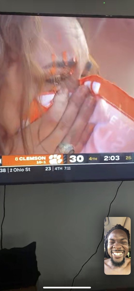 WhyNot8Teen's tweet photo. I was on the field training when my brother decided to FT me after the fumble on the punt…….. SWEET TEARS OF JOY 😂😂😂😂💪🏾💪🏾 https://t.co/oHYNZ7V2xe