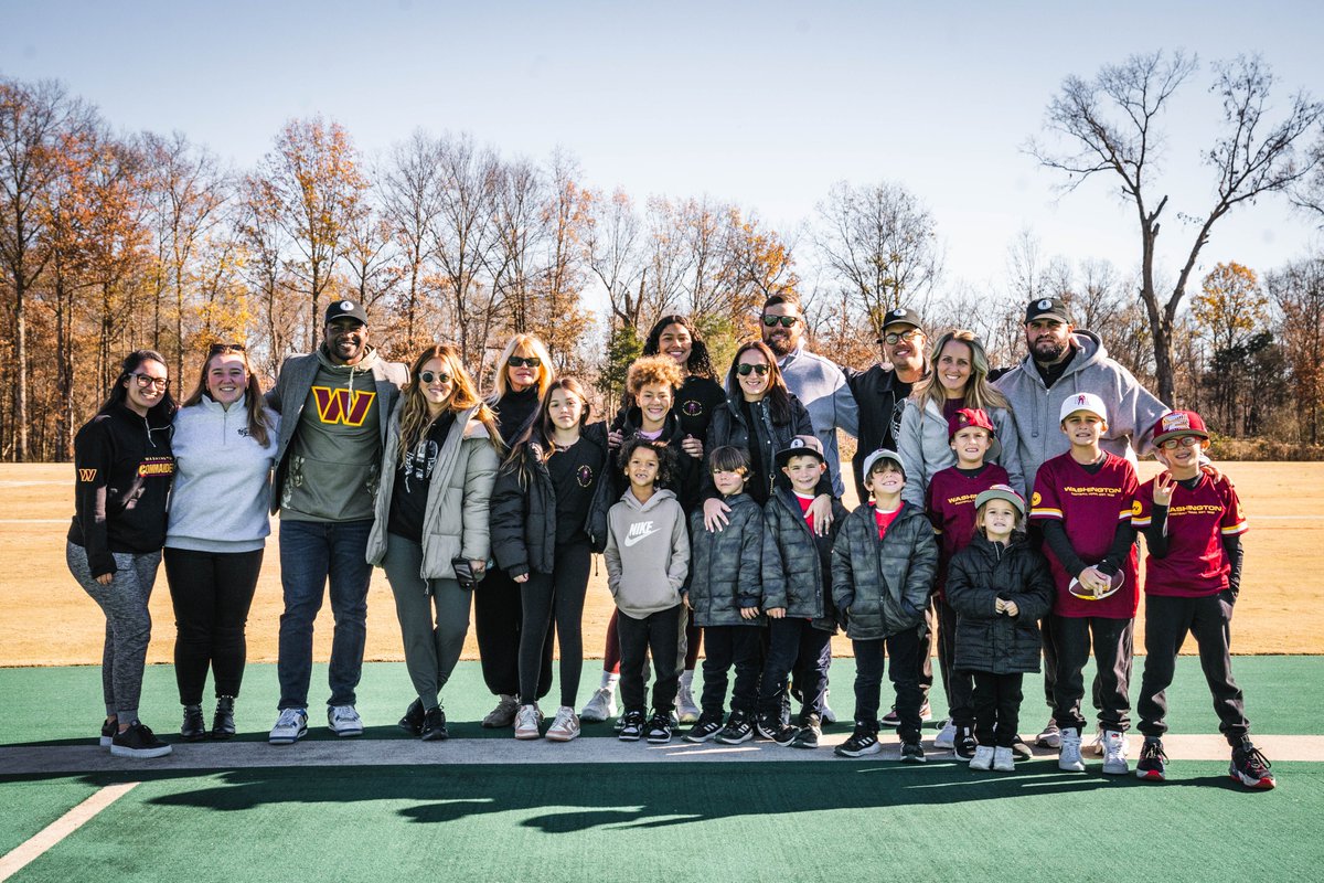 Commanders's tweet photo. Forever a part of the family 💛

We were honored to welcome the Taylor's to practice today. https://t.co/OWQOJKILU6