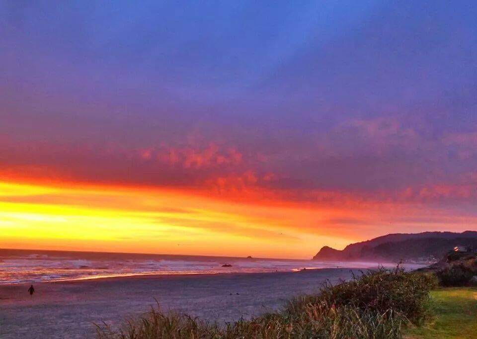 ChinookWinds's tweet photo. #SunsetSaturday ๐
โค๐
๐ท: Victoria Tigri White
#oregoncoast #lincolncityoregon #itsbetterathebeach #ChinookWinds #itsbetteratthebeach #lincolncity #lincolncityor https://t.co/BIttJ998LF
